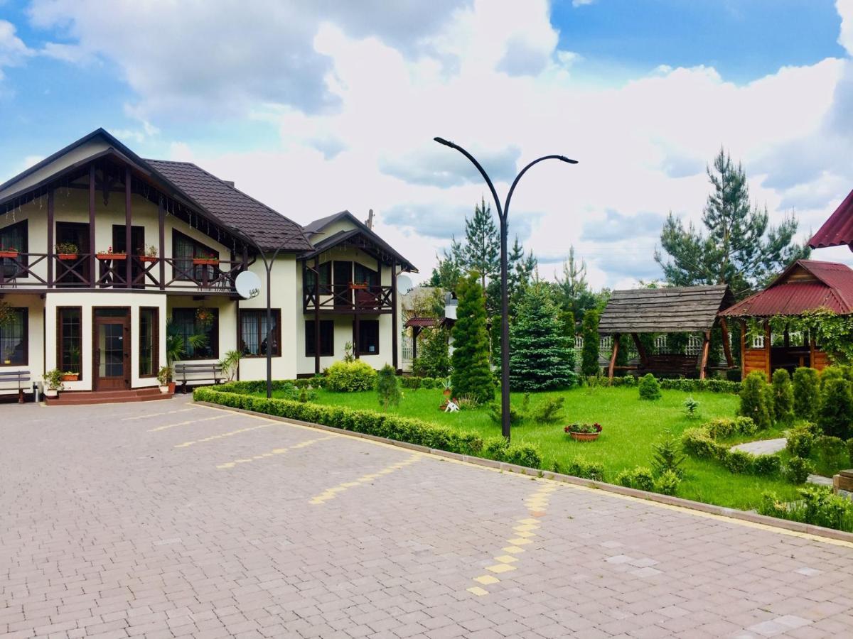 Котетж У Вілла Діола Kosiv Exterior foto