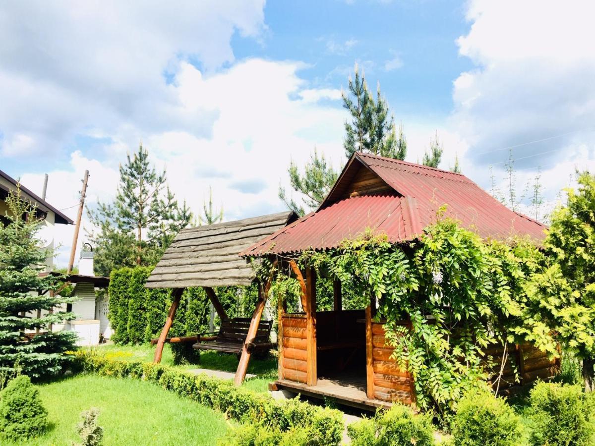 Котетж У Вілла Діола Kosiv Exterior foto
